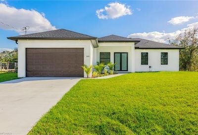 2615 12th St SW Lehigh Acres FL 33976