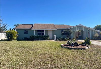108 Stafford Pl Lehigh Acres FL 33936