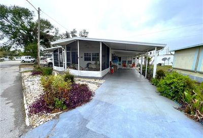 123 Gaslight Ave North Fort Myers FL 33917