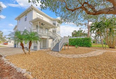 4733 Spring Creek Dr Bonita Springs FL 34134