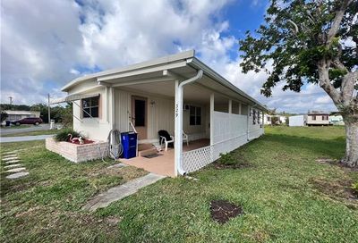 329 Lantern Ln North Fort Myers FL 33917