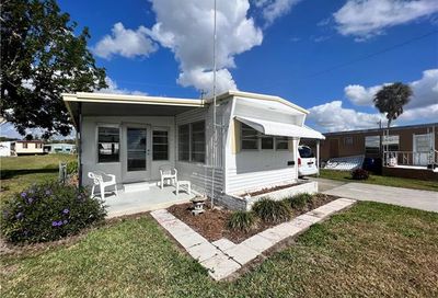 325 Lantern Ln North Fort Myers FL 33917
