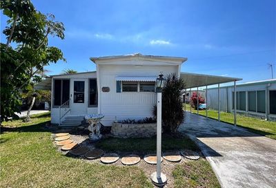 322 Lantern Ln North Fort Myers FL 33917