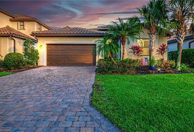 8975 Water Tupelo Rd Fort Myers FL 33912
