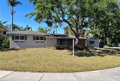 1357 Wales Dr Fort Myers FL 33901