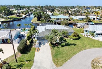 5964 Baker Ct Fort Myers FL 33919
