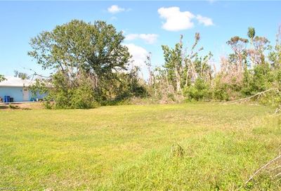 5438 Avenue E Bokeelia FL 33922
