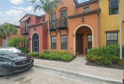 11758 Izarra Way 7702 Fort Myers FL 33912