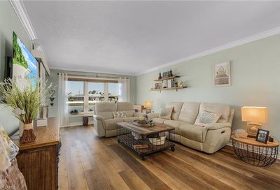 1627 Beach Pkwy 105 Cape Coral FL 33904