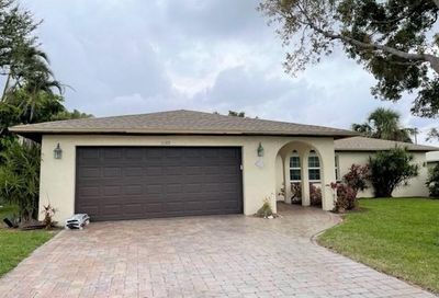1205 SE 31st St Cape Coral FL 33904