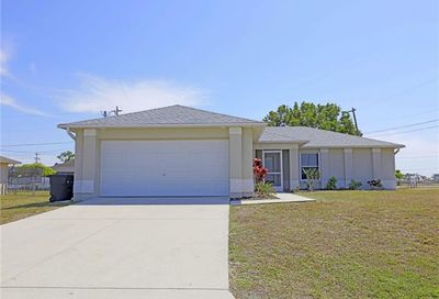 720 SW 15th Ter Cape Coral FL 33991