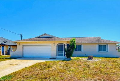 1438 SE 28th Ter Cape Coral FL 33904