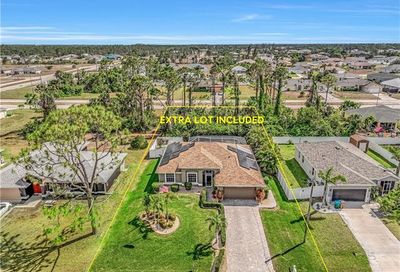 1528 NE 34th Ln Cape Coral FL 33909