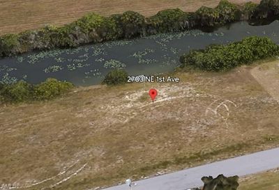 2703 NE 1st Pl Cape Coral FL 33909
