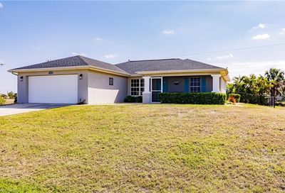 1809 NE 12th Pl Cape Coral FL 33909