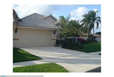 104 Executive Cir Boynton Beach FL 33436