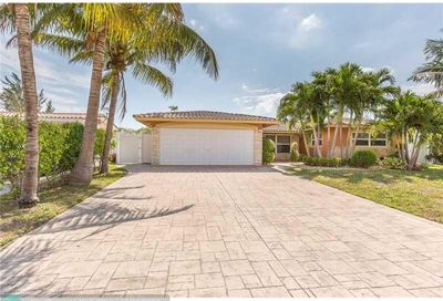 940 SE 10th Ct Pompano Beach FL 33060