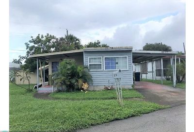 8716 SW 16th Pl Davie FL 33324