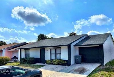 7377 Palmdale Dr Boynton Beach FL 33436