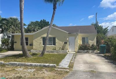 170 E 22nd Ct Riviera Beach FL 33404