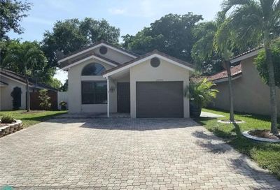 2370 NW 122 Dr Coral Springs FL 33065
