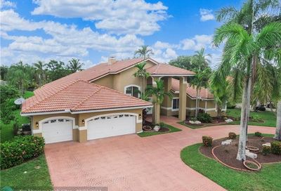 10211 NW 50th Pl Coral Springs FL 33076