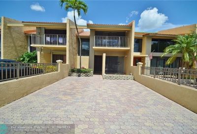 760 E Coco Plum Cir Plantation FL 33324
