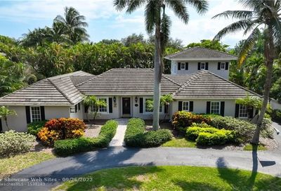 2 Cayuga Ln Sea Ranch Lakes FL 33308