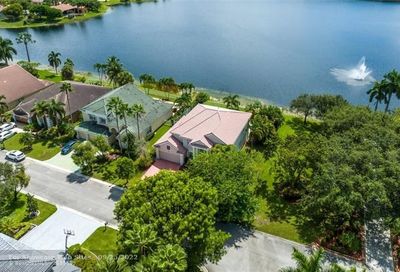 10290 NW 60th Pl Parkland FL 33076