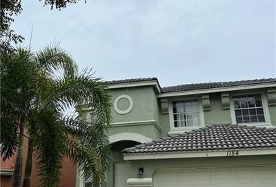 1184 Oakwater Dr Royal Palm Beach FL 33411