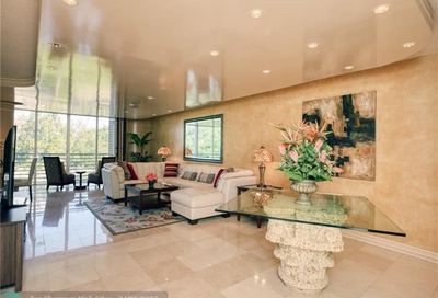 3503 Oaks Way Pompano Beach FL 33069