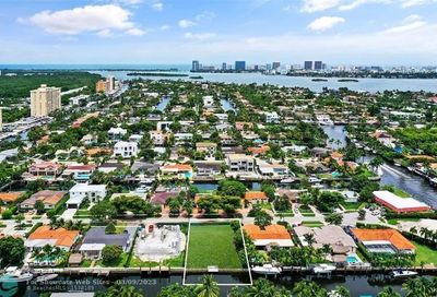 13080 Coronado Ter North Miami FL 33181