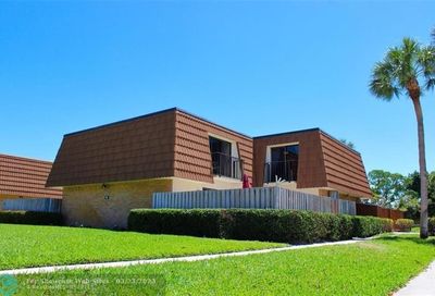 260 Charter Way West Palm Beach FL 33407