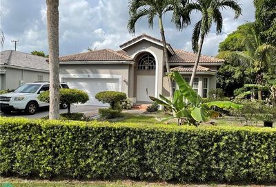 7091 E Tropical Way Plantation FL 33317