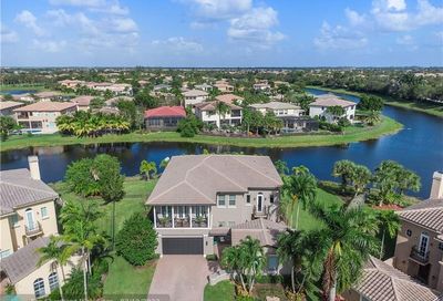 10930 NW 78th Pl Parkland FL 33076