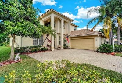 10735 NW 64th Ct Parkland FL 33076