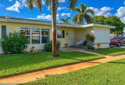 230 Country Ln Boynton Beach FL 33435