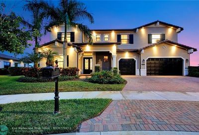 9002 Vista Way Parkland FL 33076