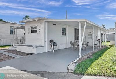 8700 SW 17th St Davie FL 33324