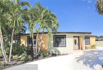 5865 Elder Dr West Palm Beach FL 33415