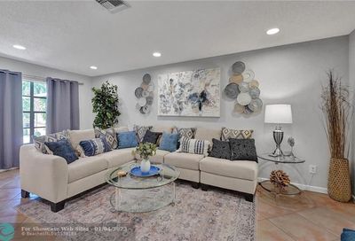 4475 SW 54th Ct Dania Beach FL 33314