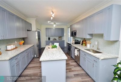 16260 NW 18 Pembroke Pines FL 33028