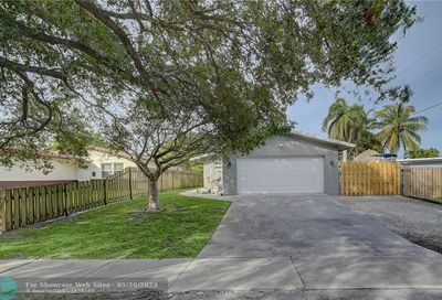 913 NE 1st St Pompano Beach FL 33060