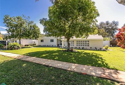 4690 NW 4th Ct Plantation FL 33317