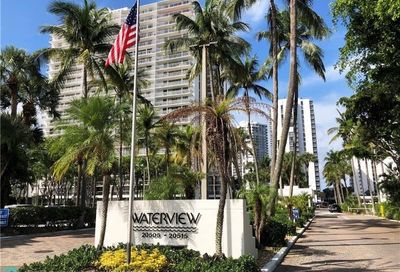 20505 E Country Club Dr Aventura FL 33180