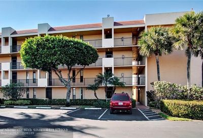 6007 Coral Lake Dr Margate FL 33063