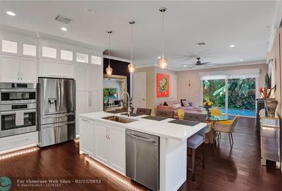 132 NE 16th Ter Fort Lauderdale FL 33301