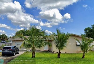 539 Cypress Dr Lake Park FL 33403