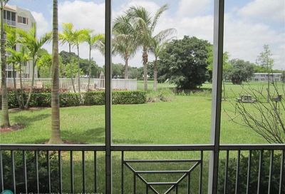 3500 Oaks Clubhouse Dr Pompano Beach FL 33069