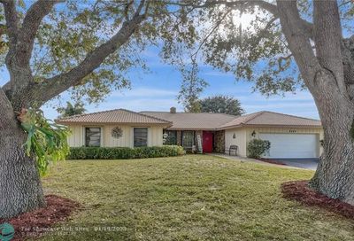 8464 NW 2nd St Coral Springs FL 33071